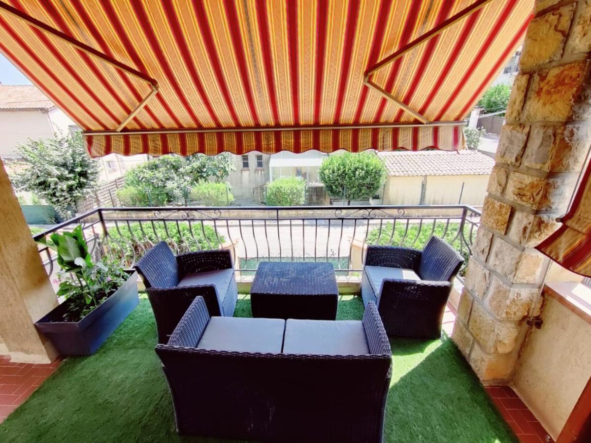 La Villa Castel - Haut De Villa - Parkings- 3 Chambres - 8 Couchages - Jardin - Barbecue Cagnes-sur-Mer Exteriér fotografie